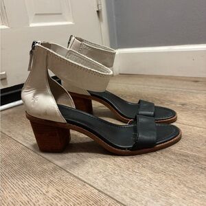 Frye Brielle Back Zip Sandal Women's Sandals size 9